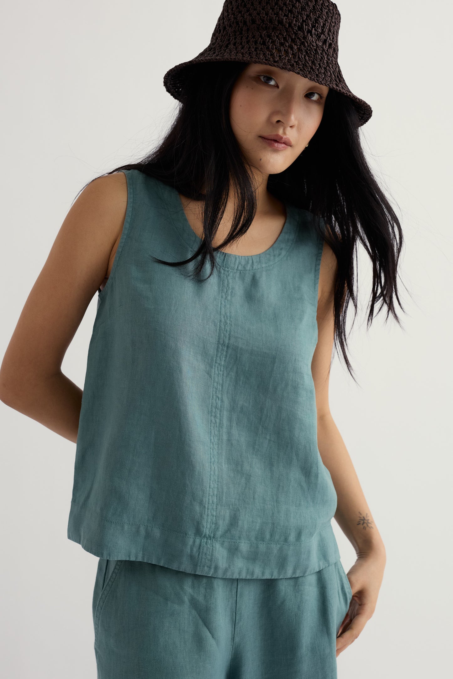 Lighthouse Station Linen Vest